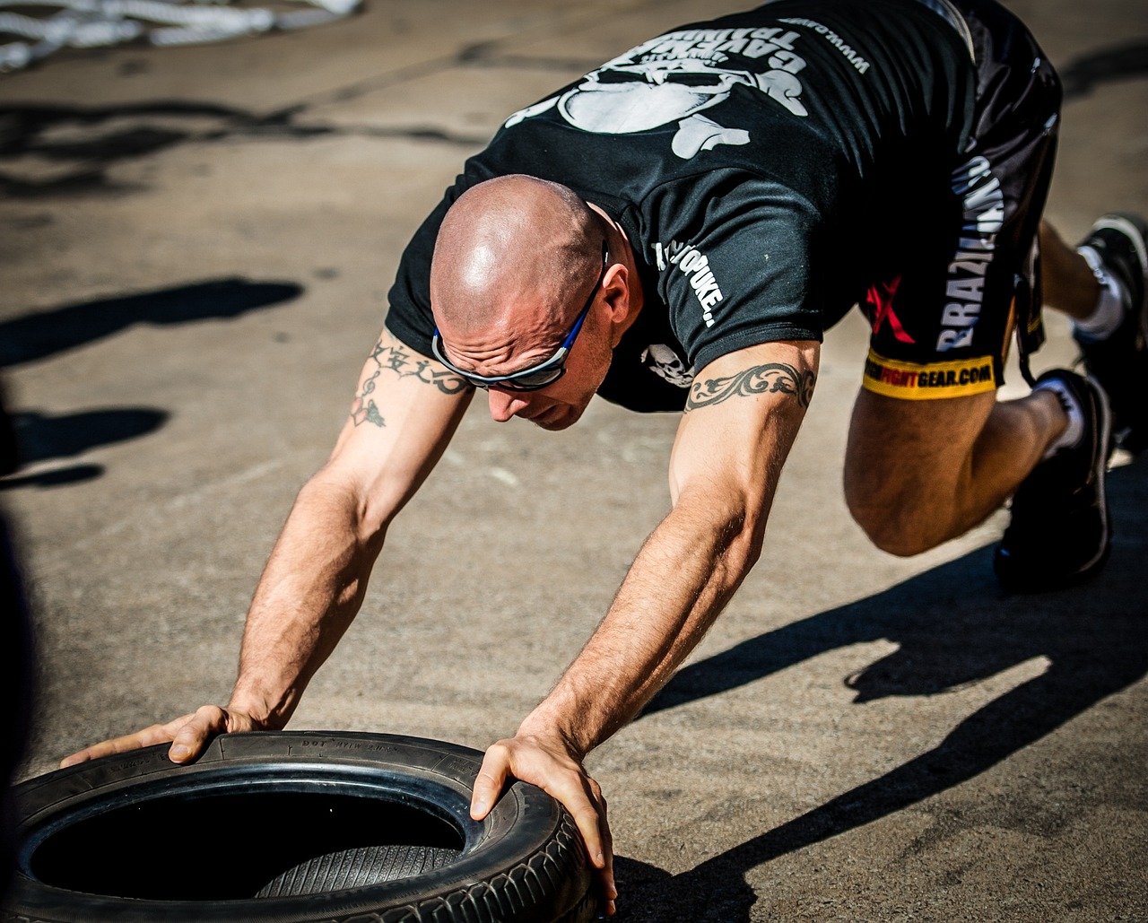 Assessing the Applications of VR for Combat Lifesaver Training